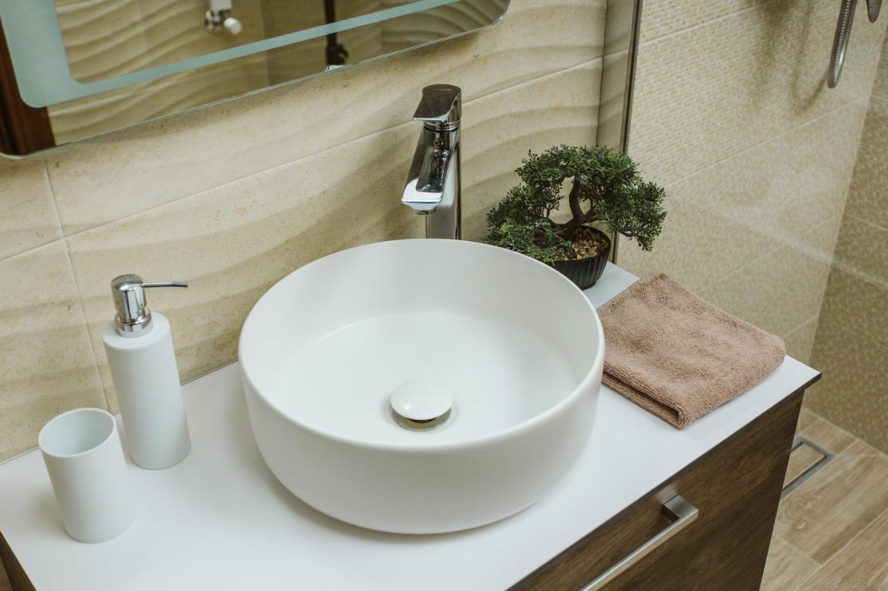 Vively Lux Apartment *